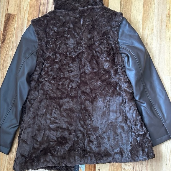 Dennis Basso new Luxe Cozy Brown fx Fur Plush Layering Jacket / Vest medium - Picture 4 of 15